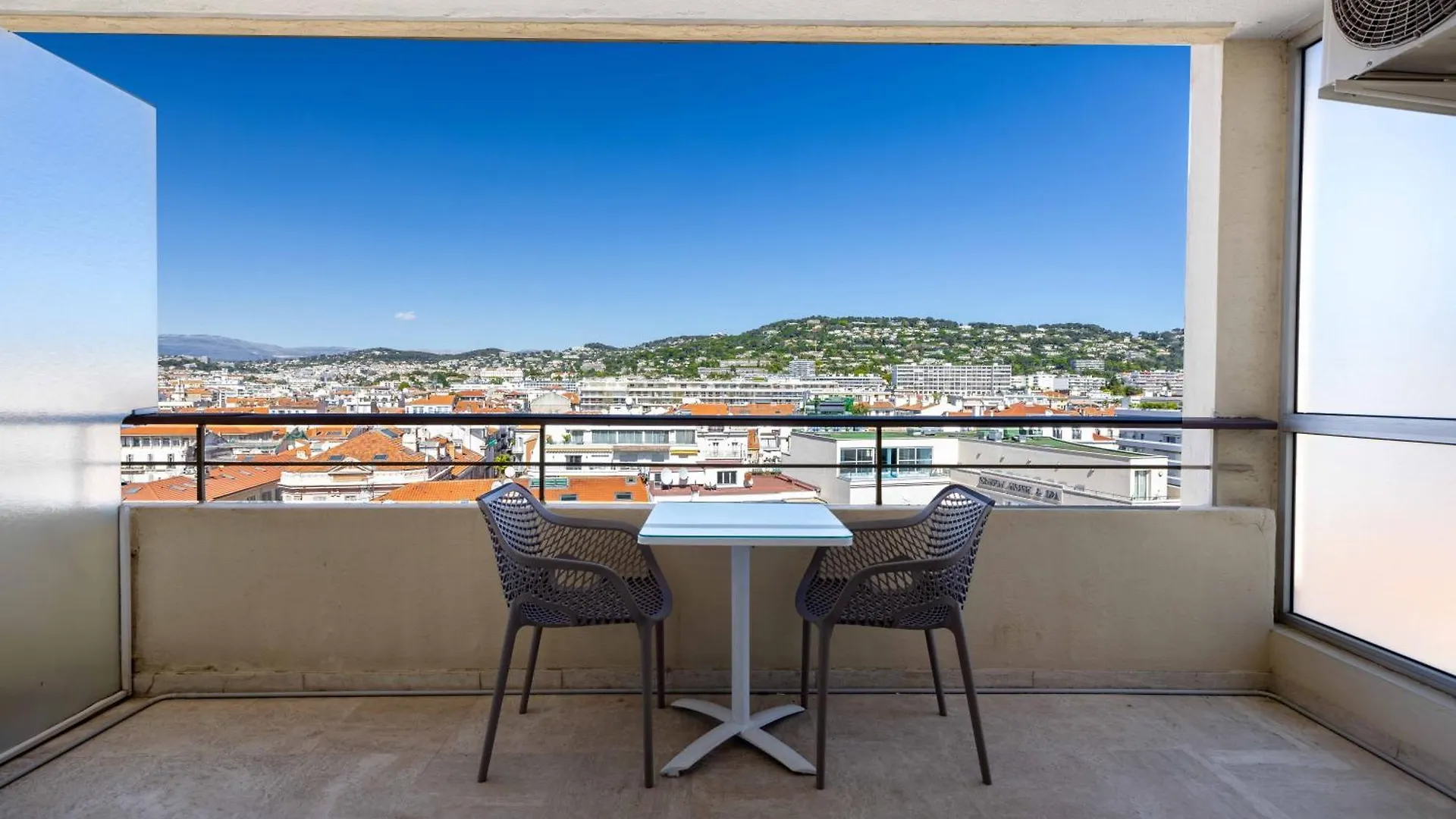 Agence des Résidences - Appartements privés du Grand Hotel - SUPERIEUR Cannes