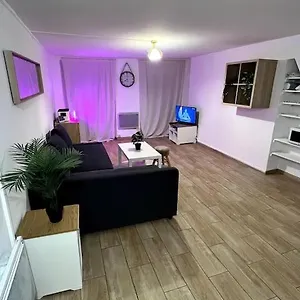 https://studio-charmant-centre-ideal.fr-paris.fr