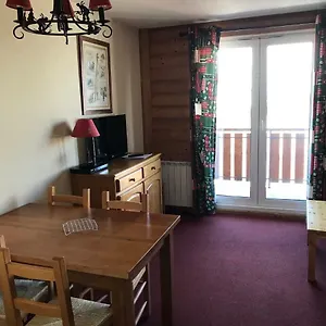 https://the-ski-paradise.hotels-rhonealpes.com