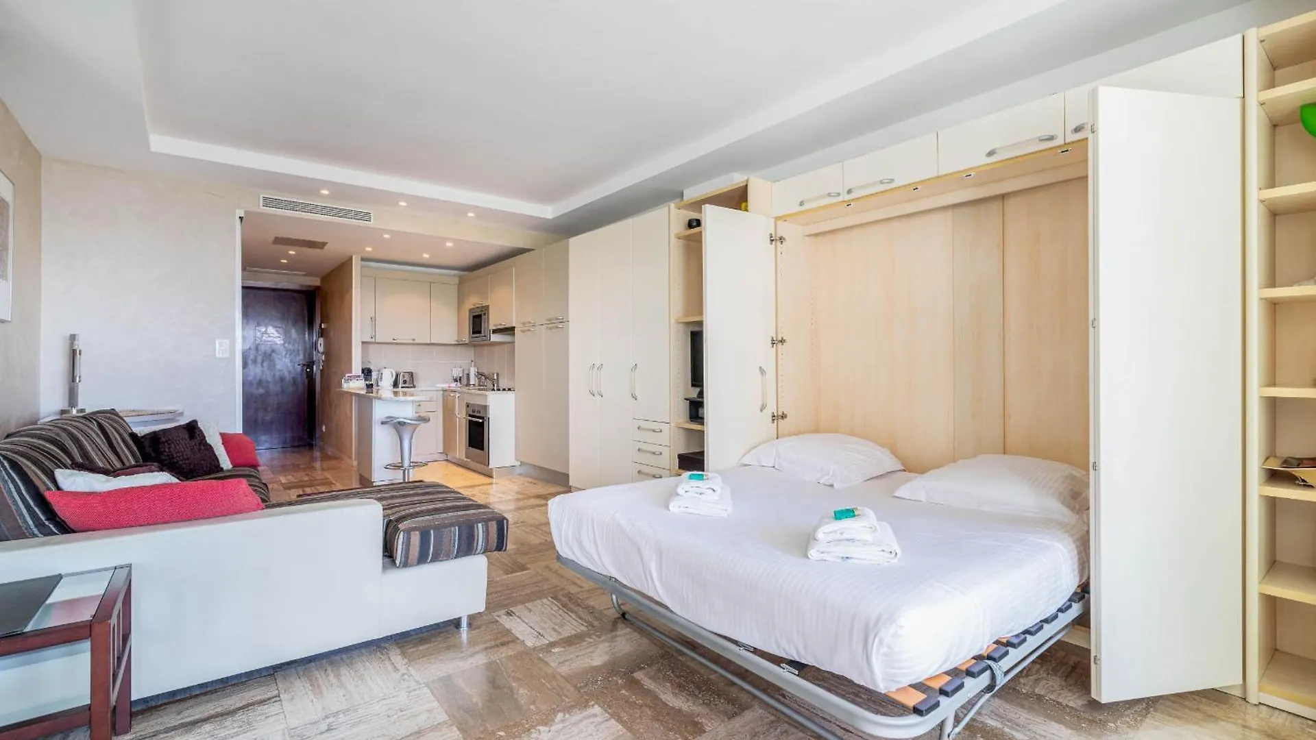 Agence Des Residences - Appartements Prives Du 45 Croisette - Superieur Cannes 0*,  França